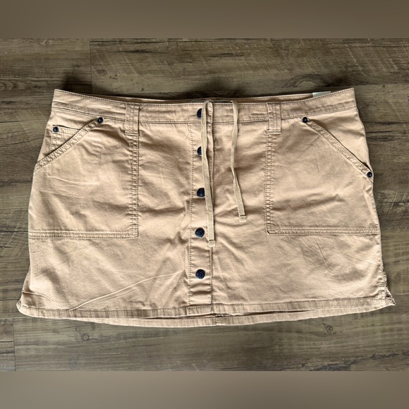 Khaki Button-Front Women's Skirt by Abercrombie & Fitch size Large (New w/tags) - Picture 1 of 7